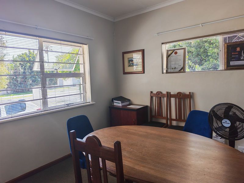 House For Sale in Glenhurd - Photo 5