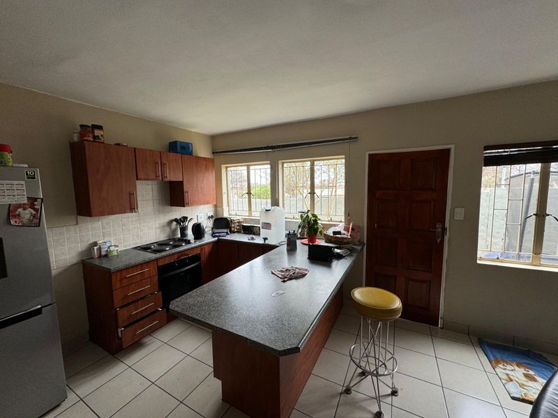 Townhouse For Sale in Kosmosdal - Photo 3