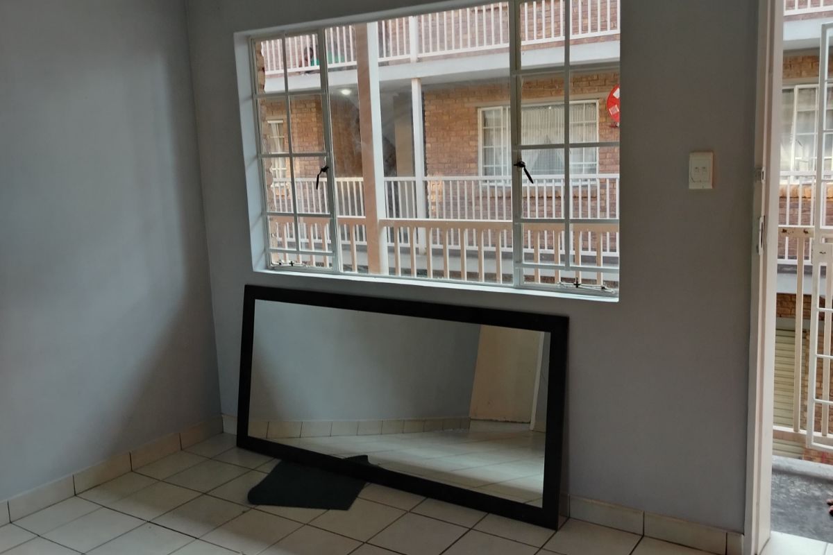 Apartment For Sale in Kempton Park Central - Photo 3