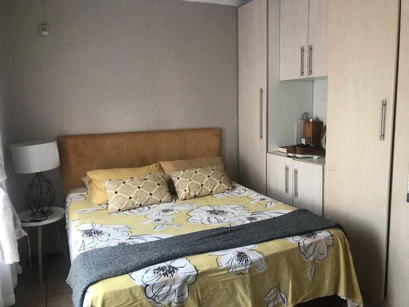 House For Sale in Nellmapius - Photo 4