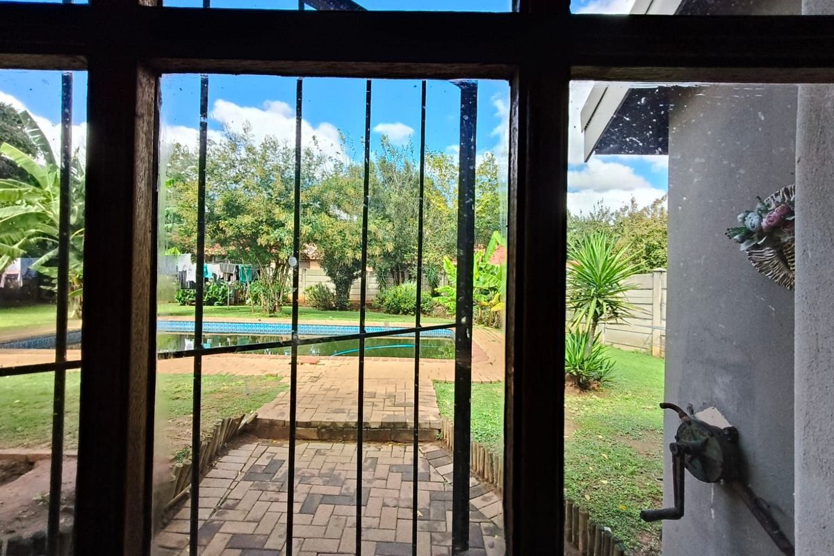 House For Sale in Roodia - Photo 4