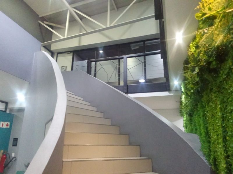 Commercial To Rent in Kyalami AH - Photo 6