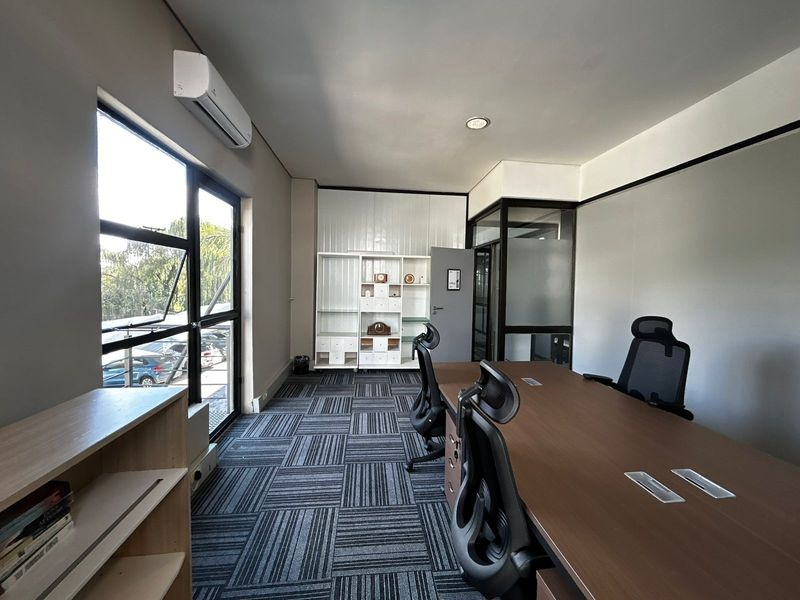 Commercial To Rent in Kyalami - Photo 4