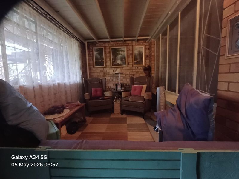 House For Sale in Stilfontein Ext 4 - Photo 3