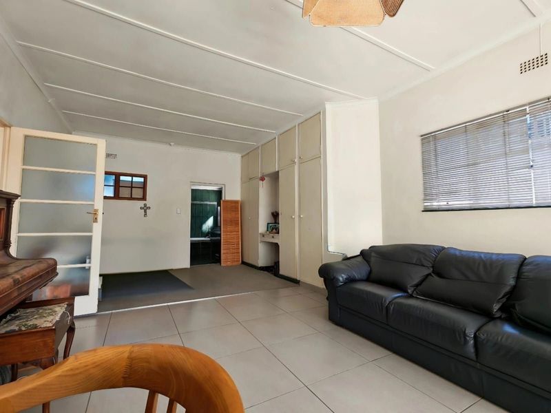House For Sale in Sandringham - Photo 7