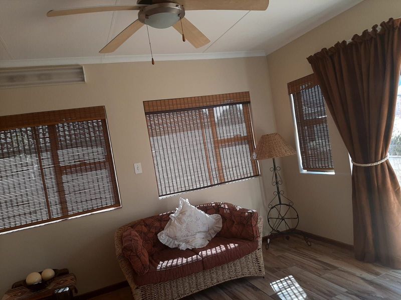 Apartment To Rent in Eldoraigne - Photo 9