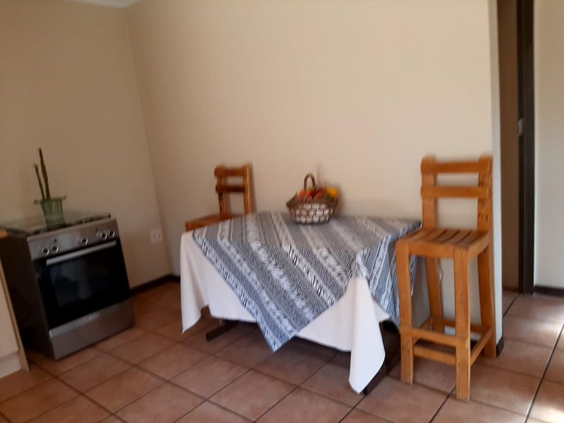 Apartment To Rent in Eldoraigne - Photo 5