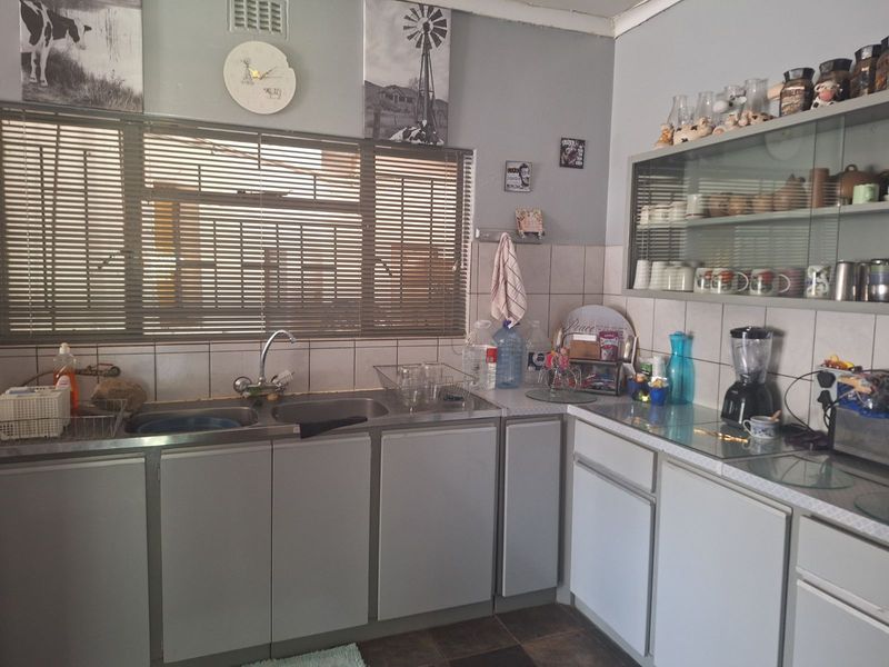 House For Sale in Modimolle Central - Photo 3