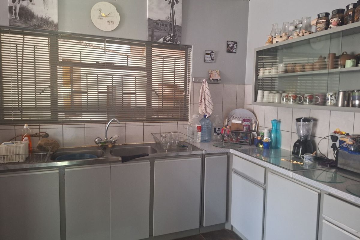 House For Sale in Modimolle Central - Photo 3
