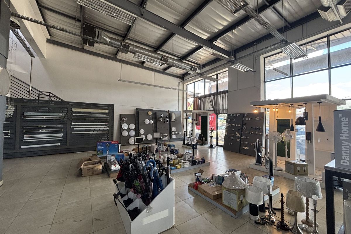 Commercial To Rent in Montana - Photo 2
