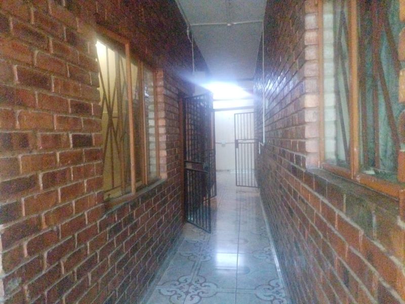 House For Sale in Mamelodi East - Photo 10