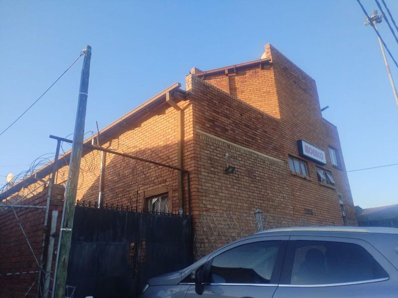 House For Sale in Mamelodi East - Photo 2