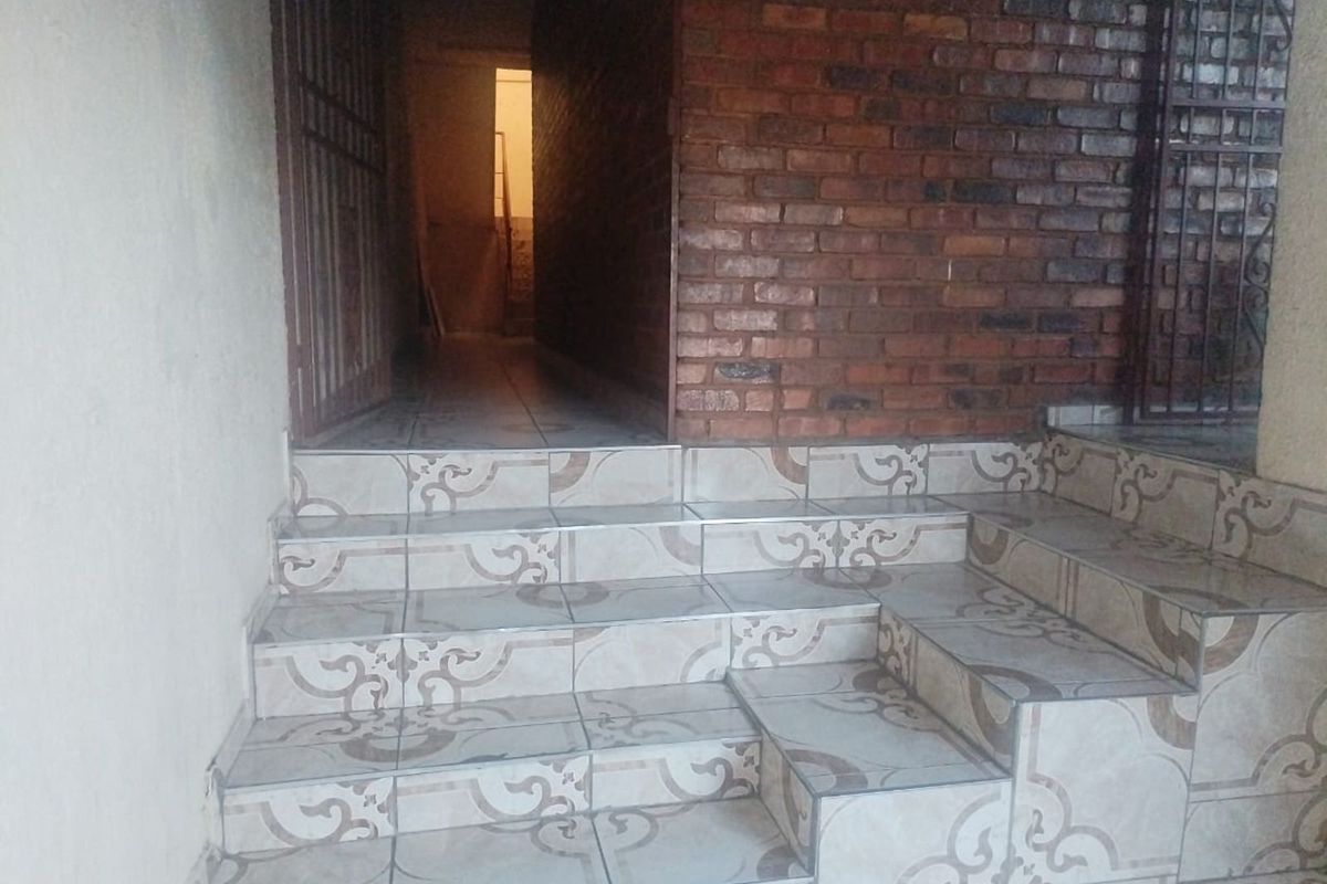 House For Sale in Mamelodi East - Photo 4