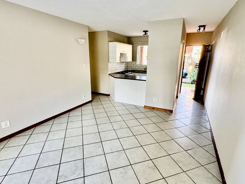 House For Sale in Die Hoewes - Photo 6