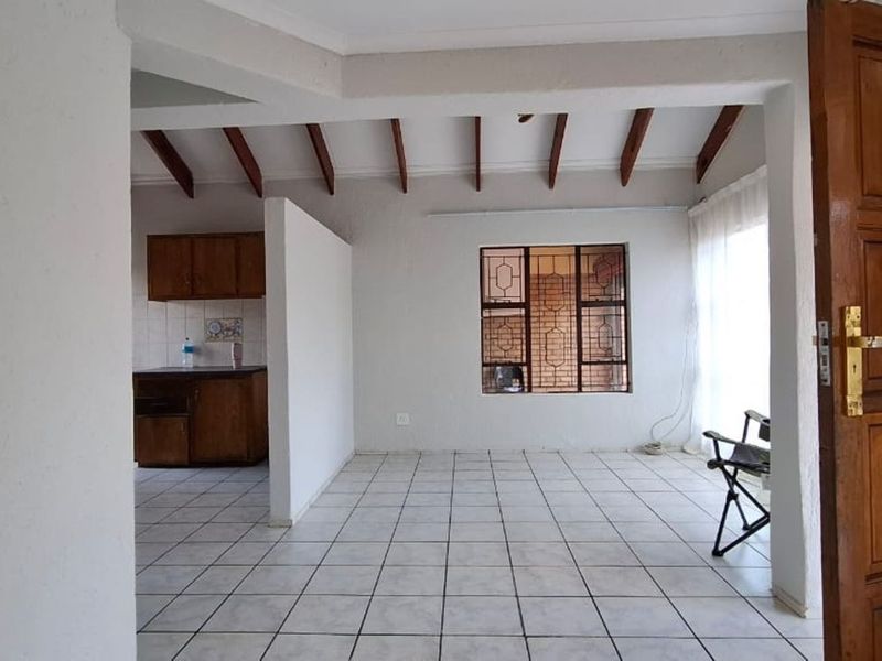 House For Sale in Bendor - Photo 10
