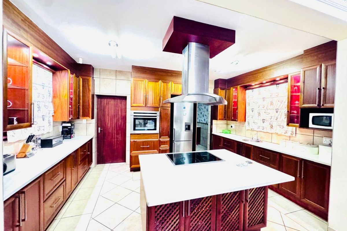 House For Sale in Aloe Ridge - Photo 3