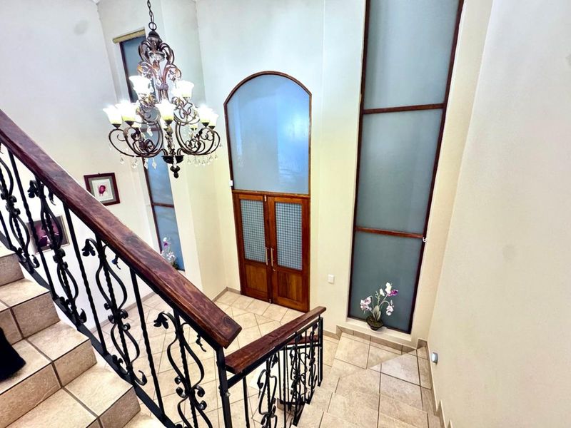 House For Sale in Aloe Ridge - Photo 7
