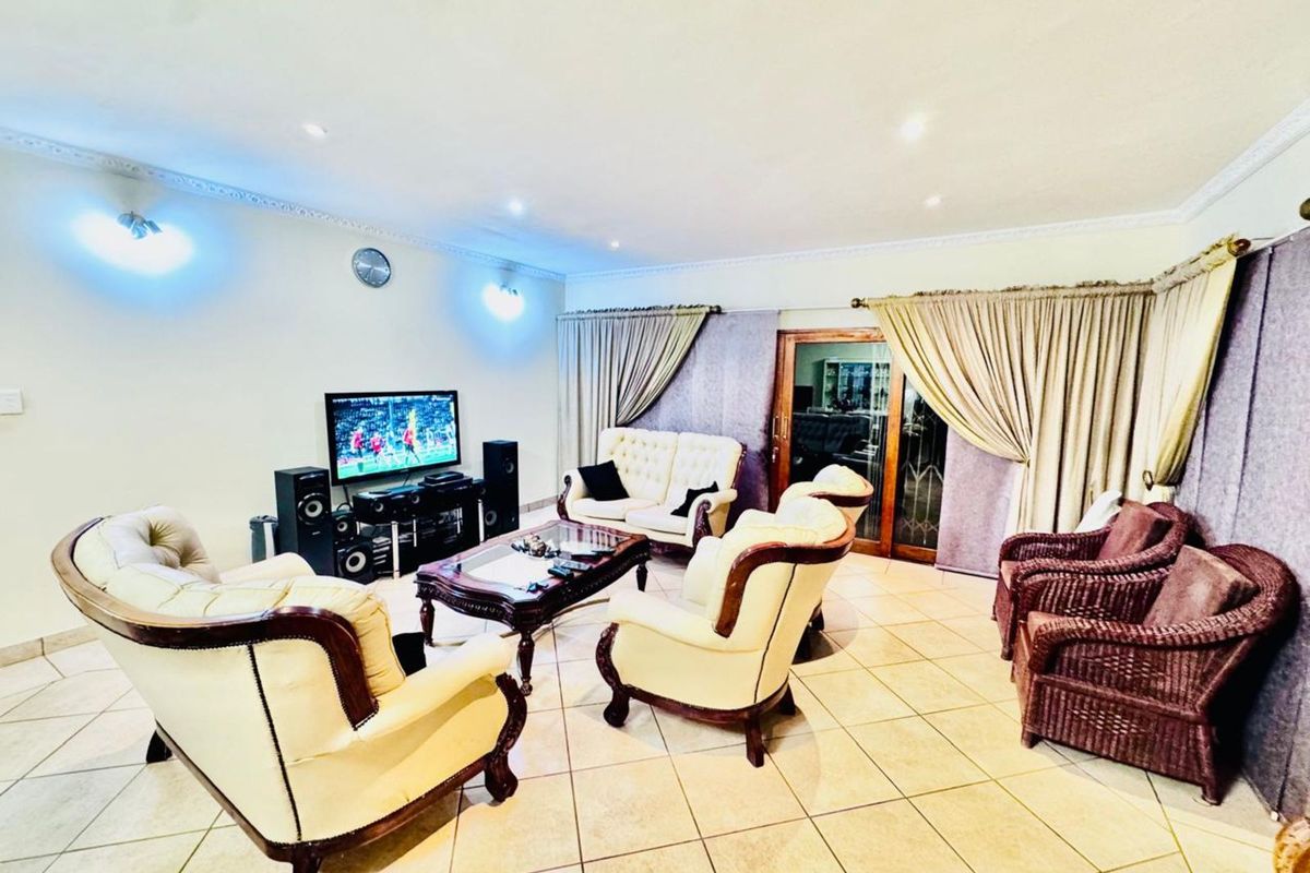 House For Sale in Aloe Ridge - Photo 5