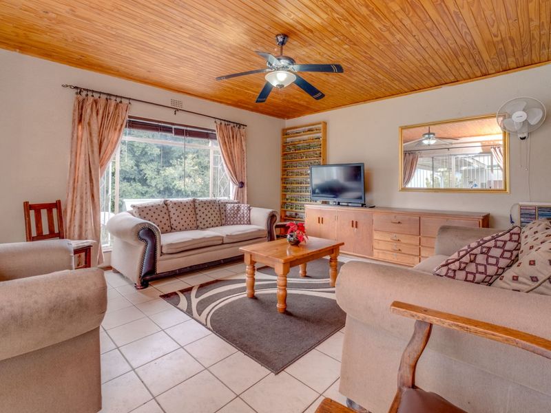 House For Sale in Roodekrans - Photo 6