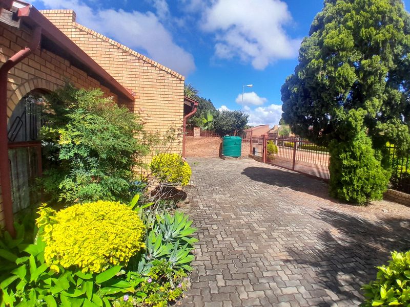 House For Sale in Hammanskraal Central - Photo 7