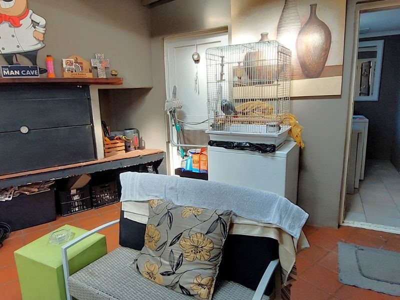 House For Sale in Gordon Strand Estate - Photo 10