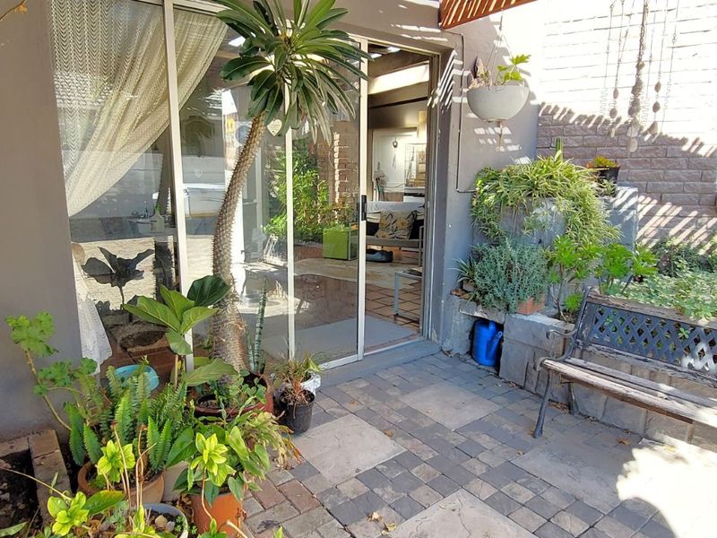 House For Sale in Gordon Strand Estate - Photo 8