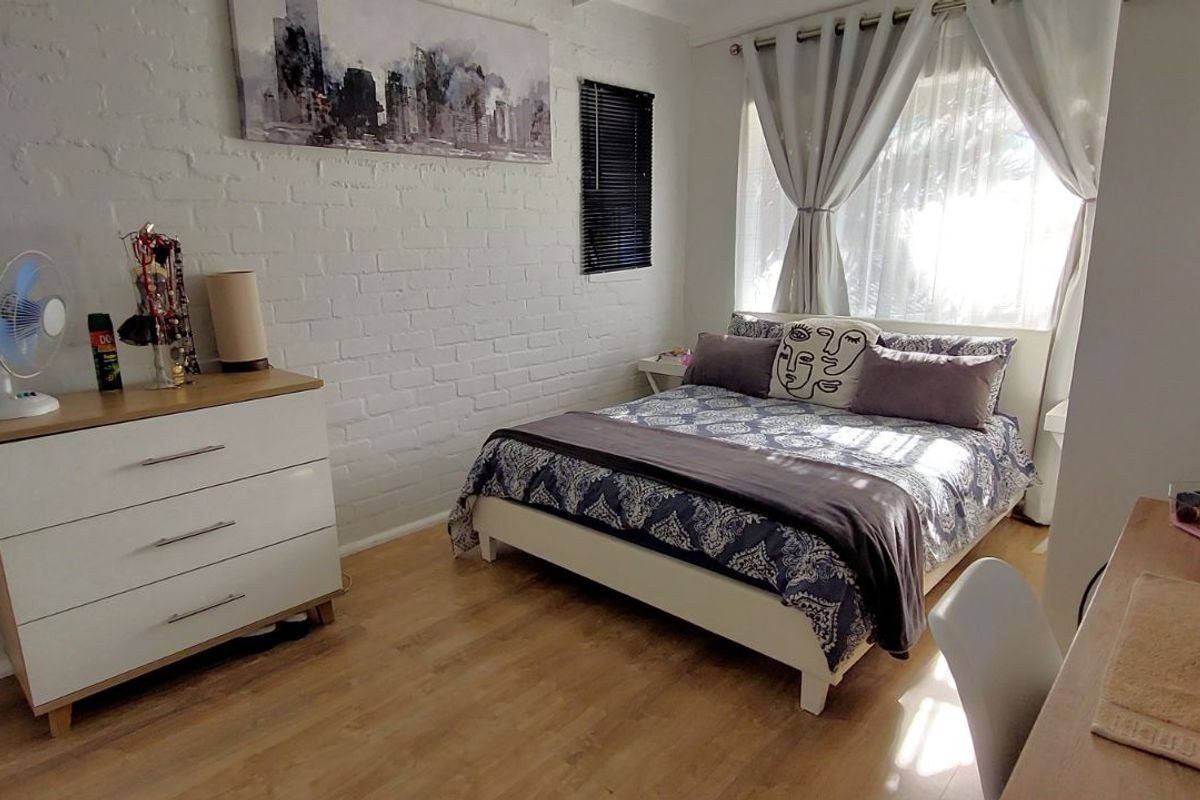 House For Sale in Gordon Strand Estate - Photo 4
