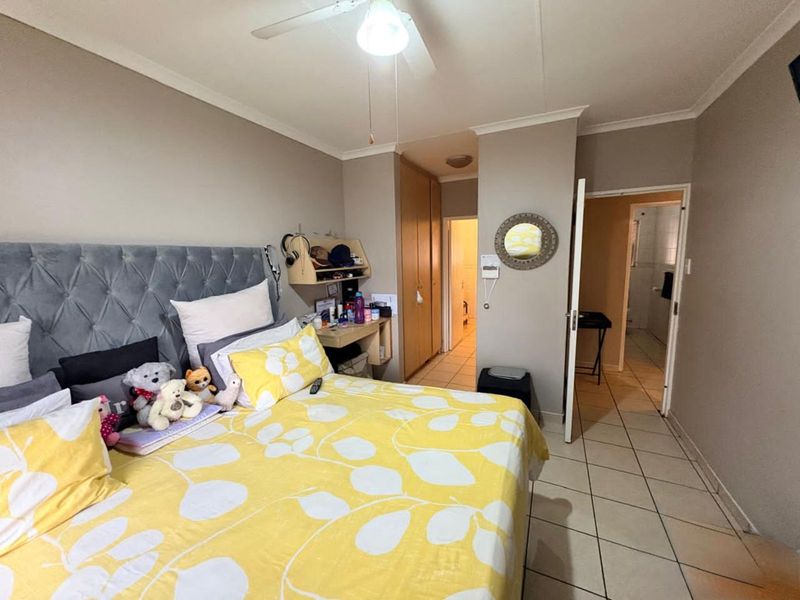 Townhouse For Sale in Riviera - Photo 6