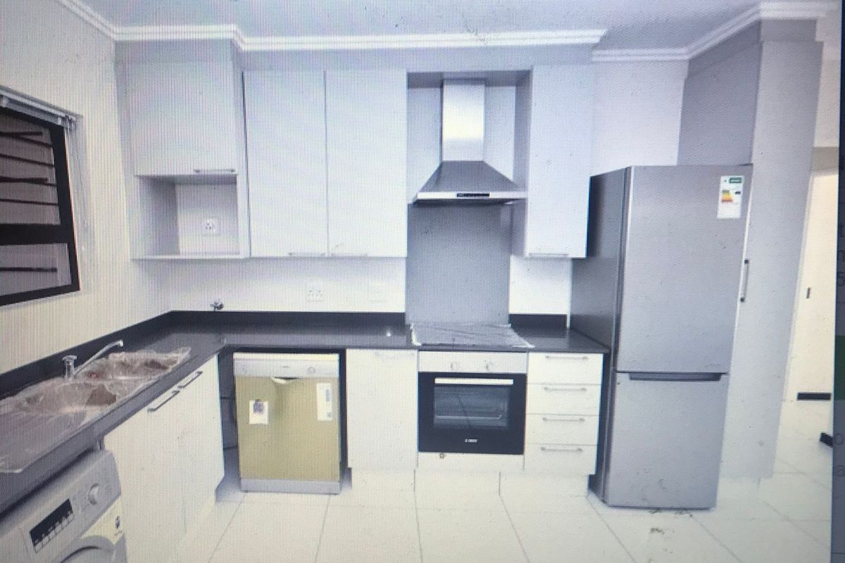 Apartment For Sale in Fourways - Photo 4