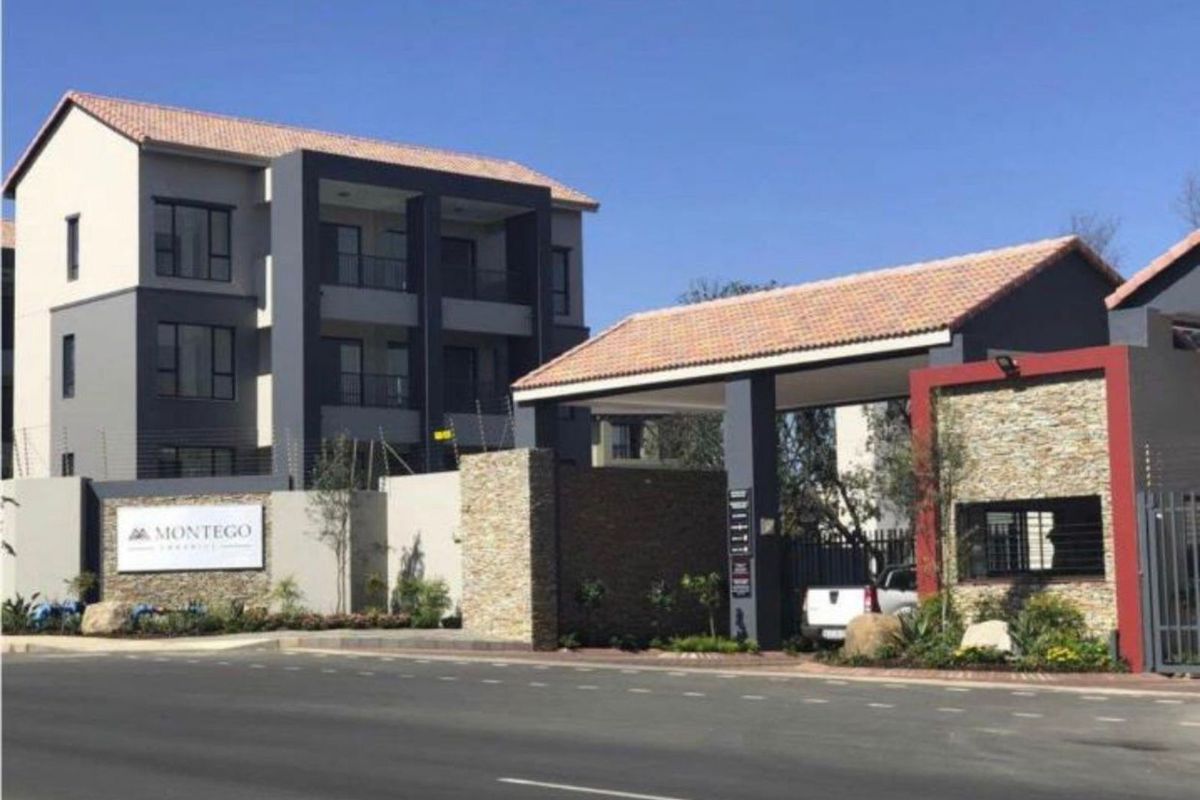 Apartment For Sale in Lonehill - Photo 2
