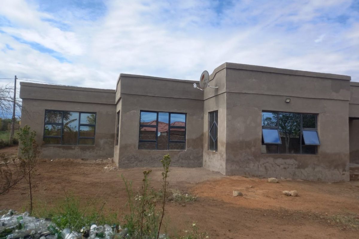 House For Sale in Ga-Dikgale - Photo 4