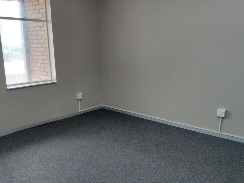 Commercial To Rent in Arcadia - Photo 8