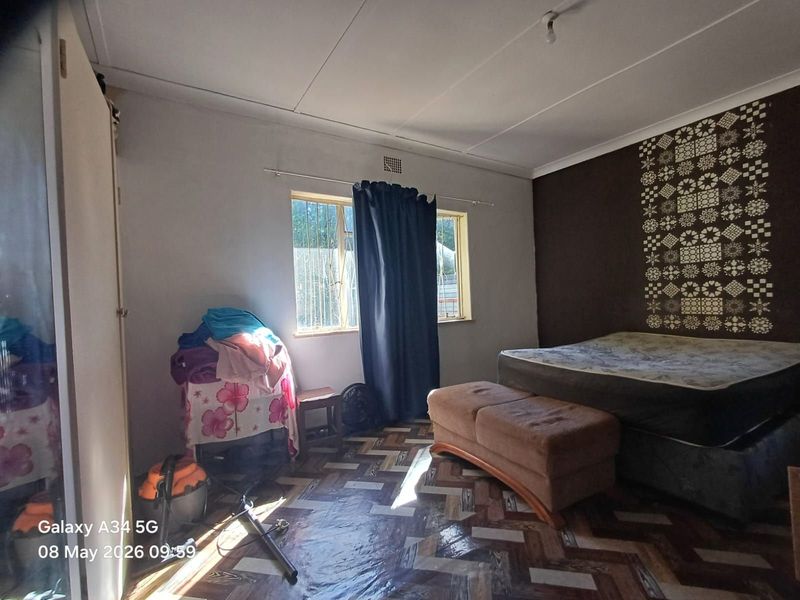 House For Sale in Stilfontein Ext 4 - Photo 9