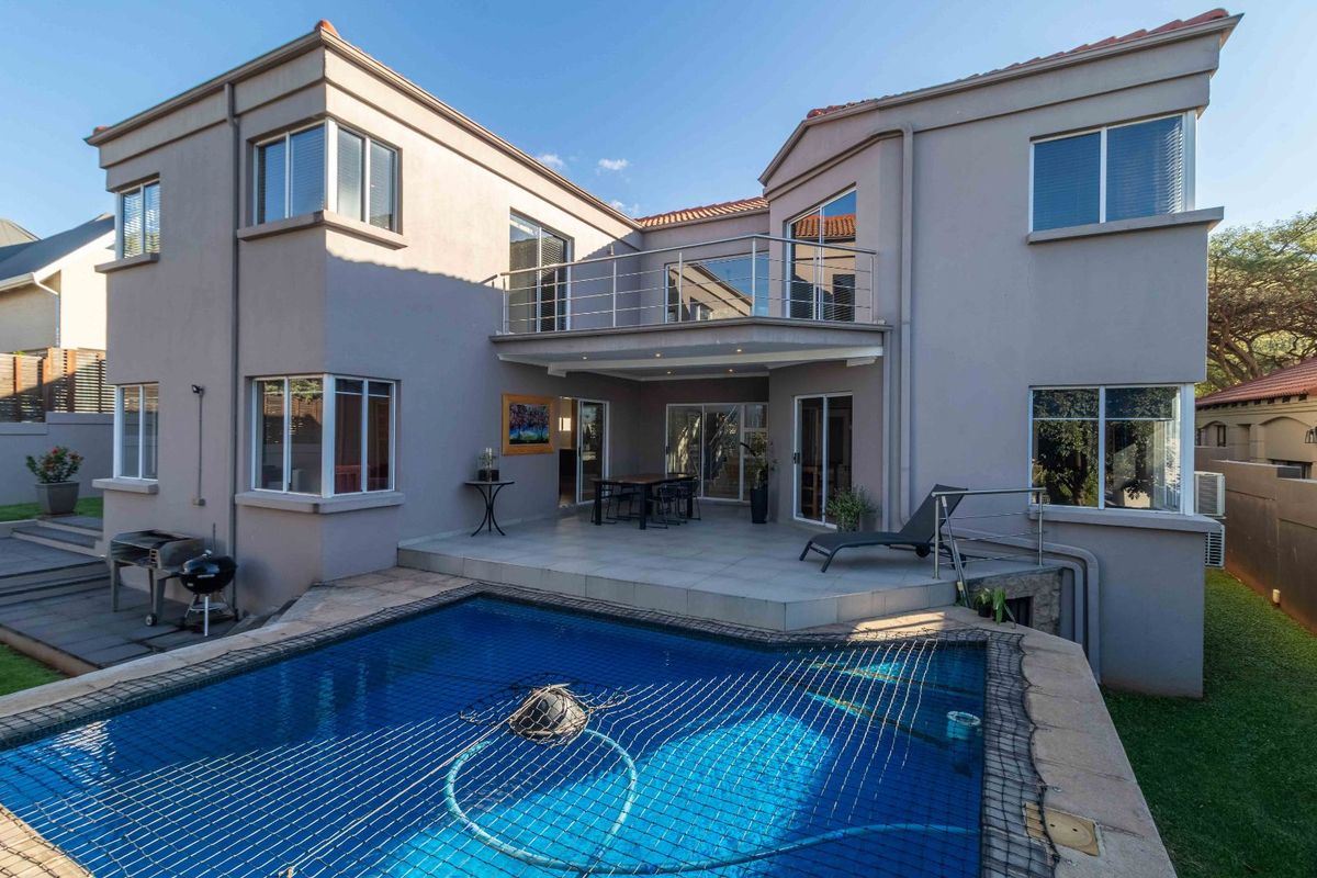 House For Sale in Featherbrooke Estate - Photo 4