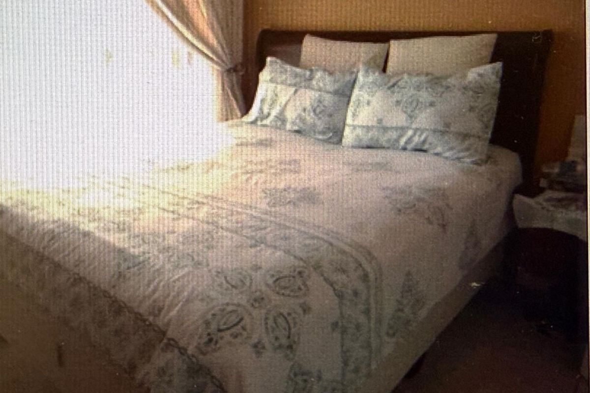 Townhouse For Sale in Lyndhurst - Photo 5