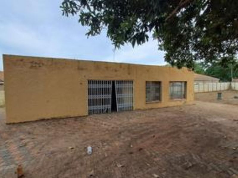 House For Sale in Polokwane Central - Photo 2