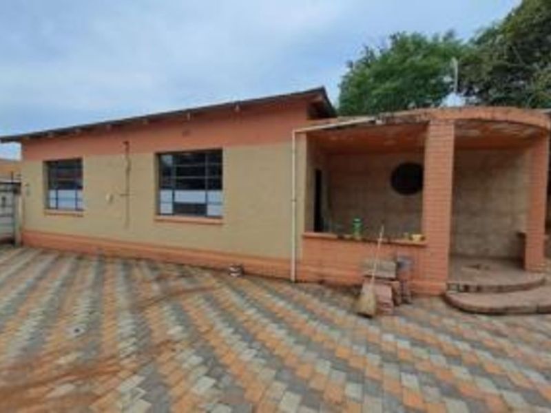 House For Sale in Polokwane Central - Photo 3