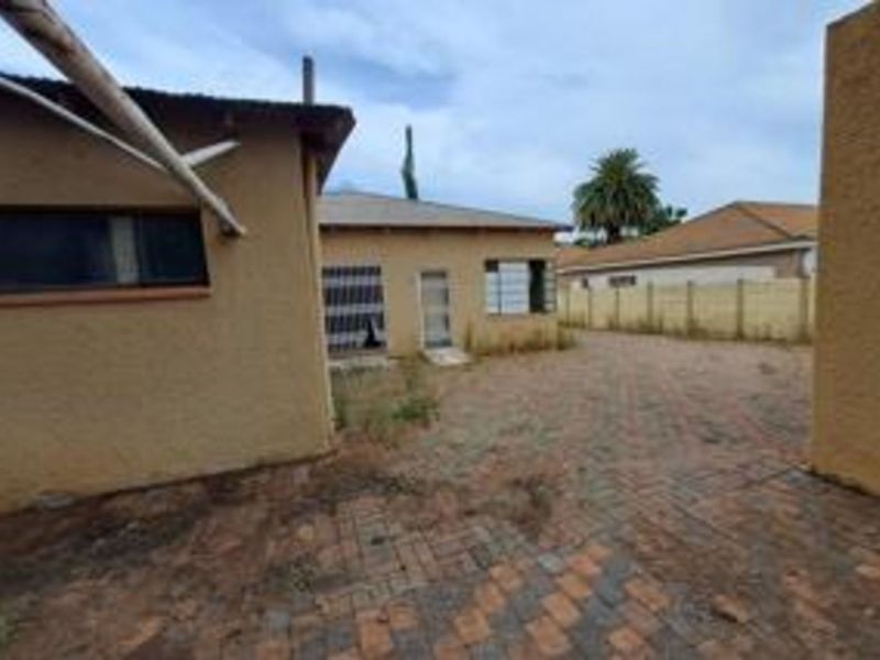 House For Sale in Polokwane Central - Photo 6