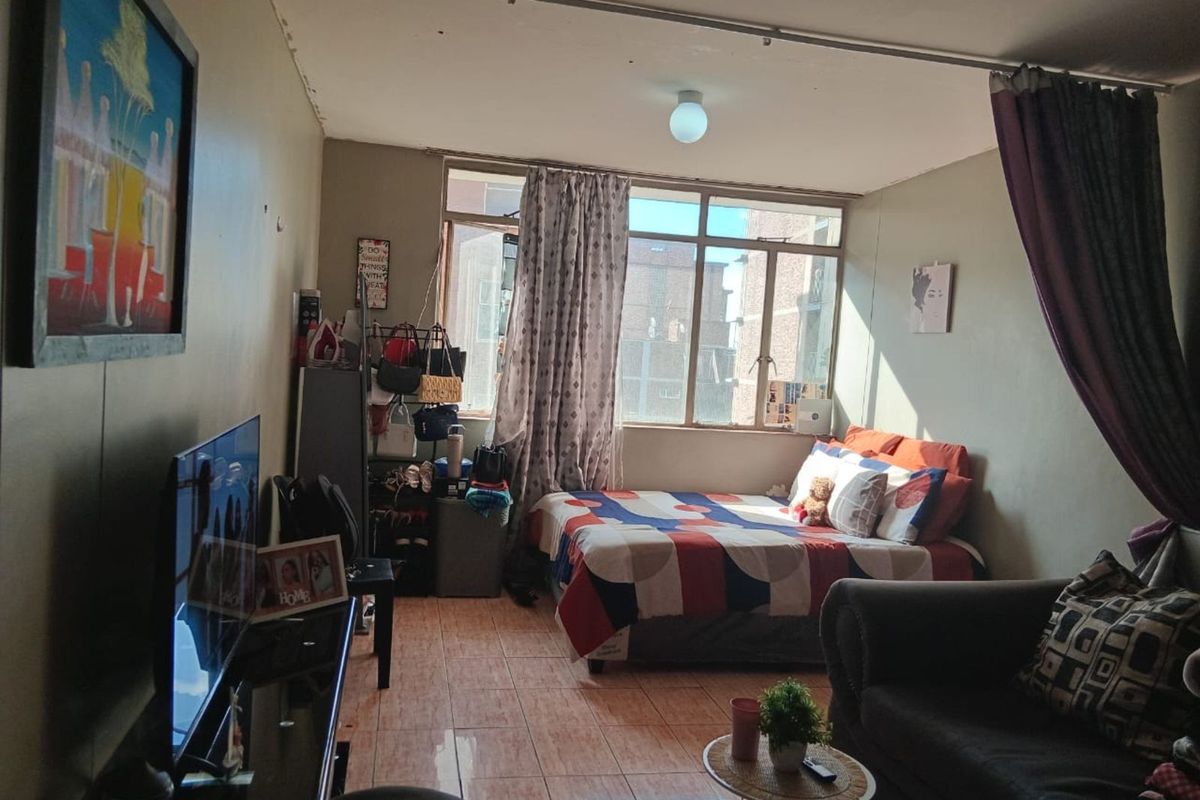 Apartment For Sale in Pretoria Central - Photo 4