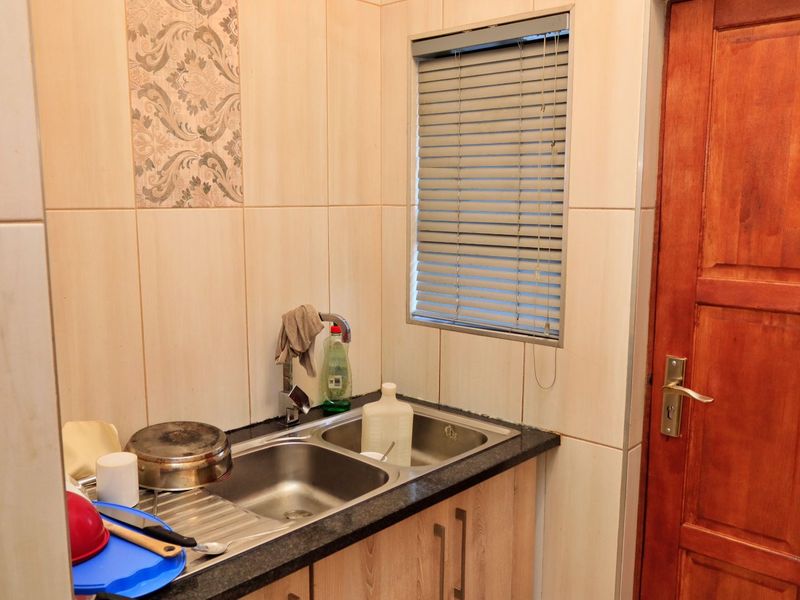 House For Sale in Thatch Hill Estate - Photo 7