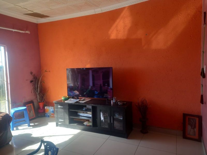 House For Sale in Seshego - Photo 9