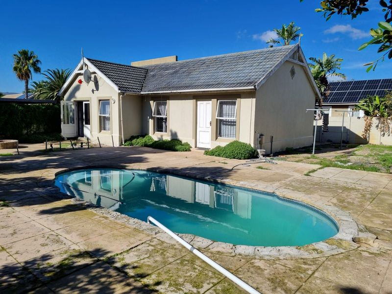 House To Rent in Parklands - Photo 1