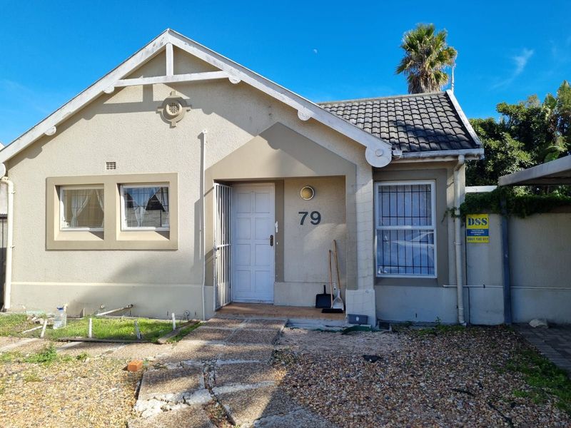 House To Rent in Parklands - Photo 2