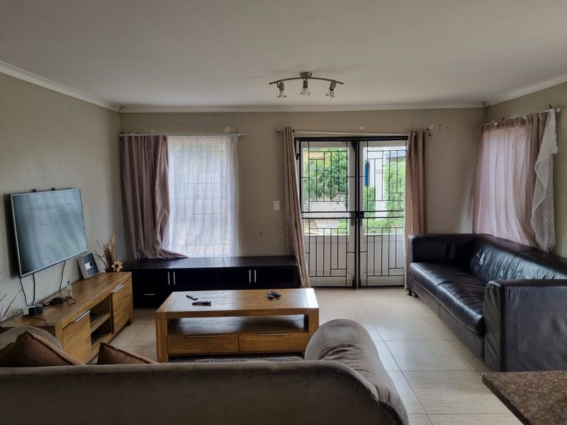 House To Rent in Parklands - Photo 9