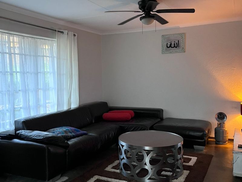 House For Sale in Albertville - Photo 7