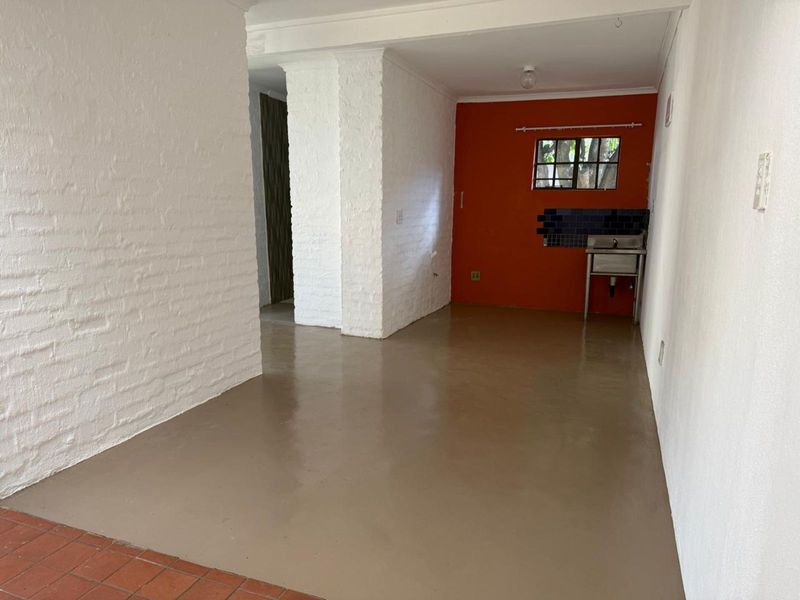 House For Sale in Albertville - Photo 3