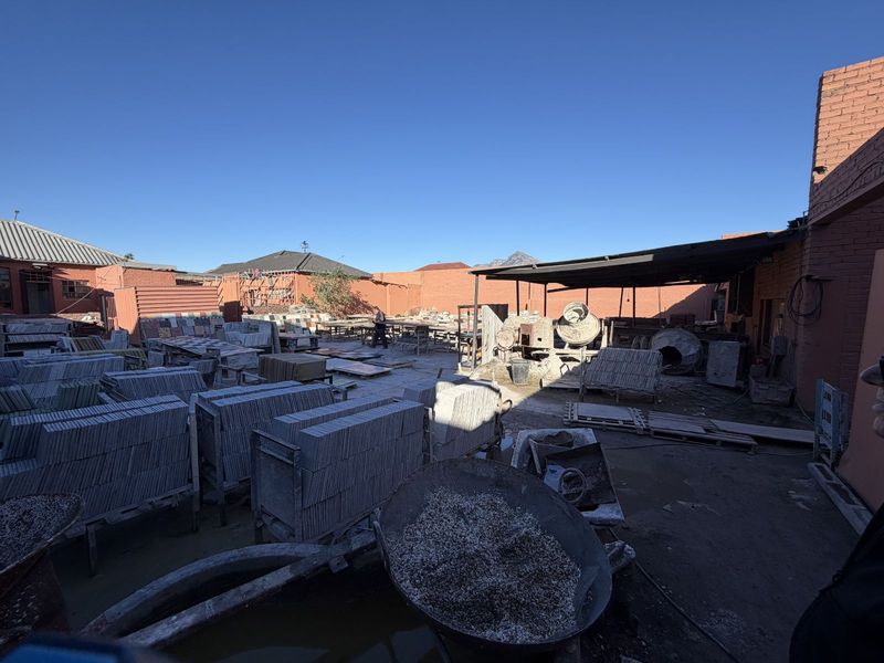 Industrial For Sale in Maitland - Photo 4