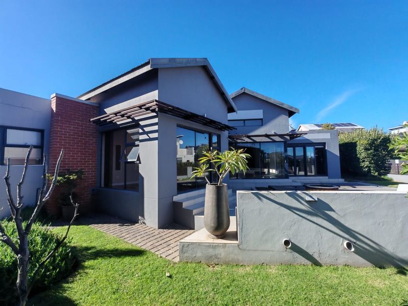 House To Rent in Copperleaf Estate - Photo 7