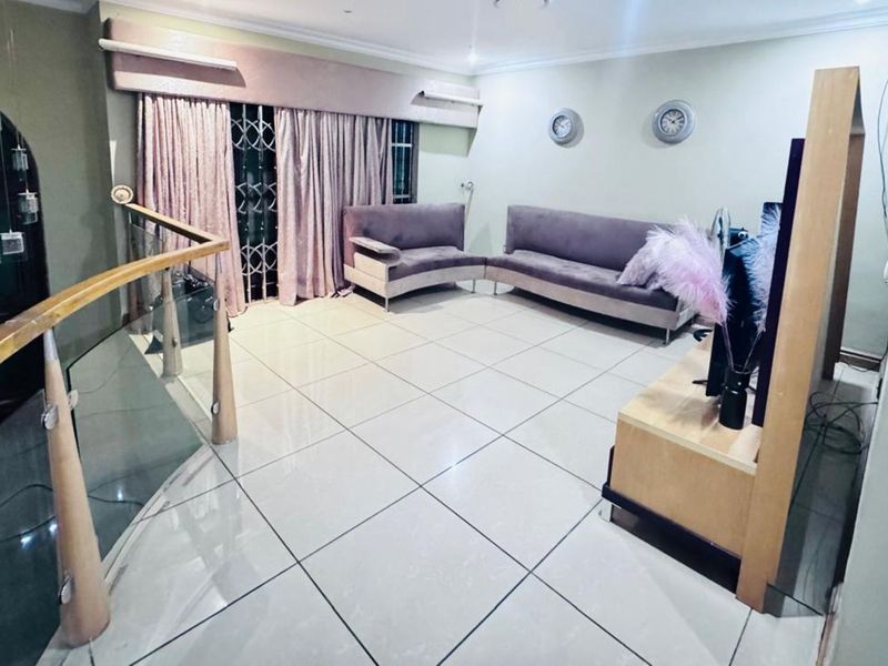 House For Sale in Aloe Ridge - Photo 9