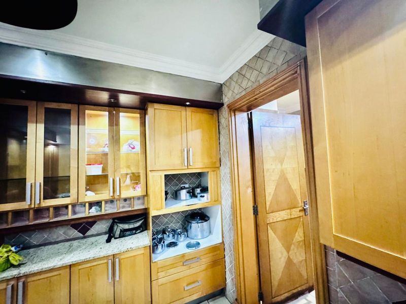 House For Sale in Aloe Ridge - Photo 5